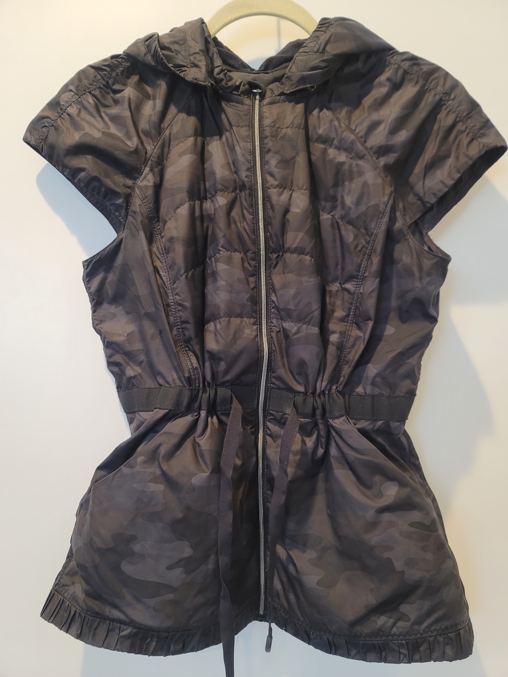 Lululemon Spring Fling puffer vest